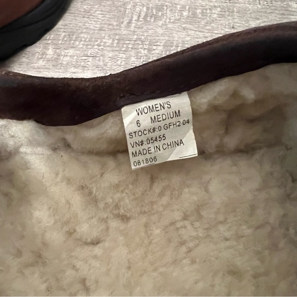 L.L. Bean Brown Leather Loafers Slip-Ons Shearling Lined 6 - Picture 6 of 7